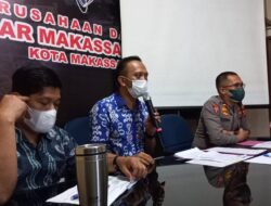 Gandeng Polrestabes Makassar, Perumda Pasar Makassar Raya Vaksinasi di Sejumlah Pasar