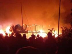 Kebakaran Melanda Desa Enrekeng, Kerugian Mencapai Ratusan Juta Rupiah