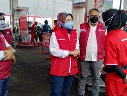Direktur Keuangan Pertamina Kunjungi Berbagai SPBU di Makassar.