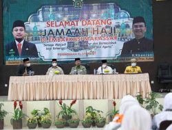 Lepas Jamaah Haji, Sekda Kota Makassar Ingatkan Jaga Kesehatan