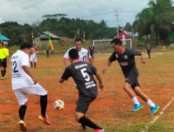 Camat Rantau Pulung Buka Turnamen Camat Cup 2022