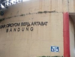 Pasar Tumpah Ciroyom Bandung Dihantui Preman, Pedagang Resah Dengan Pungutan Liar