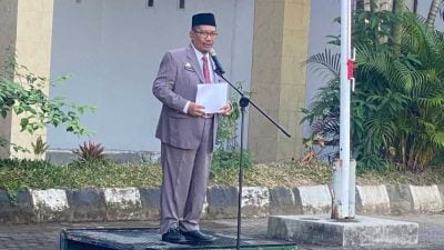 Jadi Pembina Upacara Peringatan HUT RI ke-78, Aminuddin Tarawe Ingatkan Pentingnya Merdeka Belajar dan Merdeka Mengajar