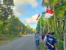 Semangat Nasionalisme Remaja Masjid Babut Taubah Mewarnai Pembagian 10 Juta Bendera Merah Putih di Bulukumba